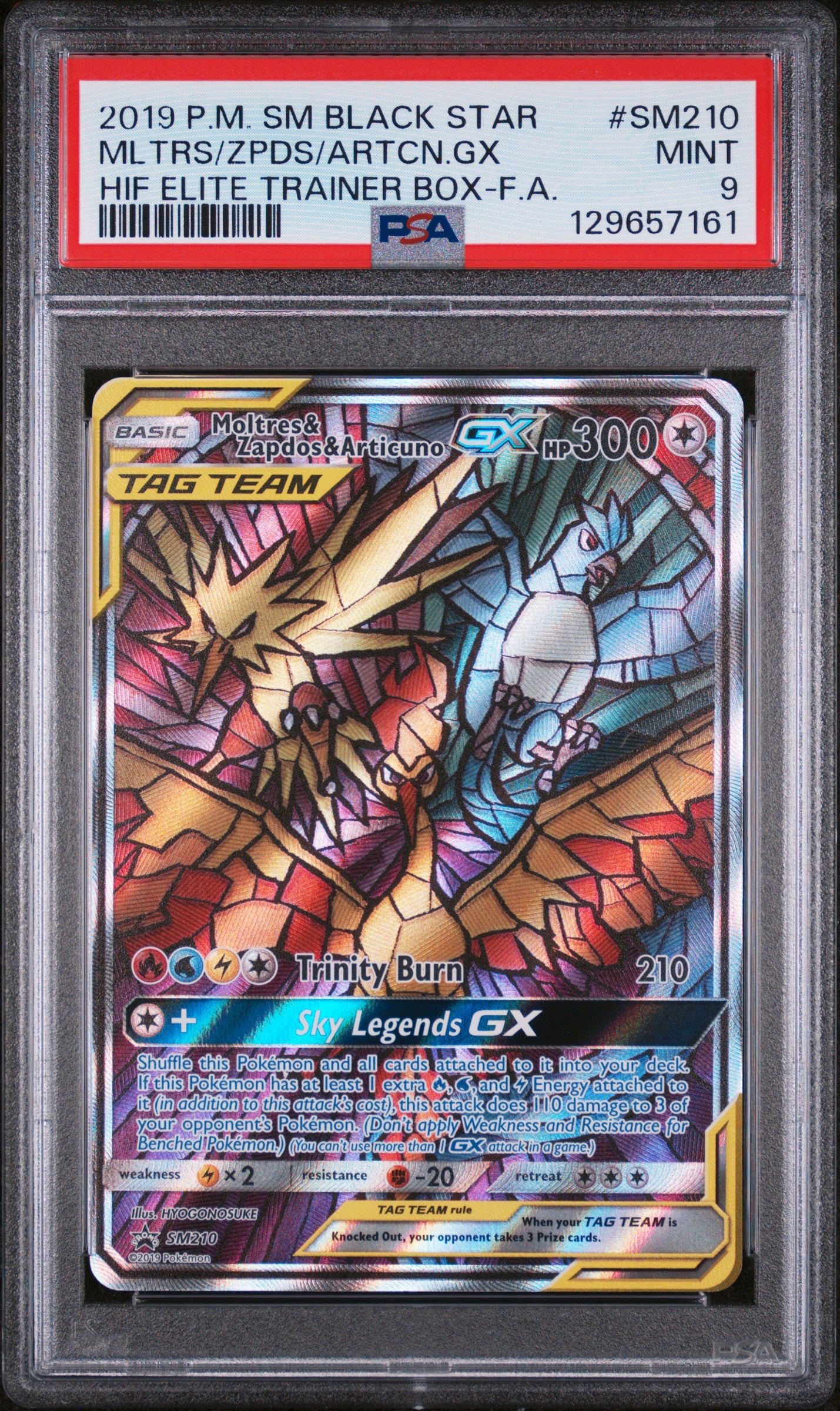 PSA 9 - Hidden Fates - Moltres & Zapdos & Articuno #SM210