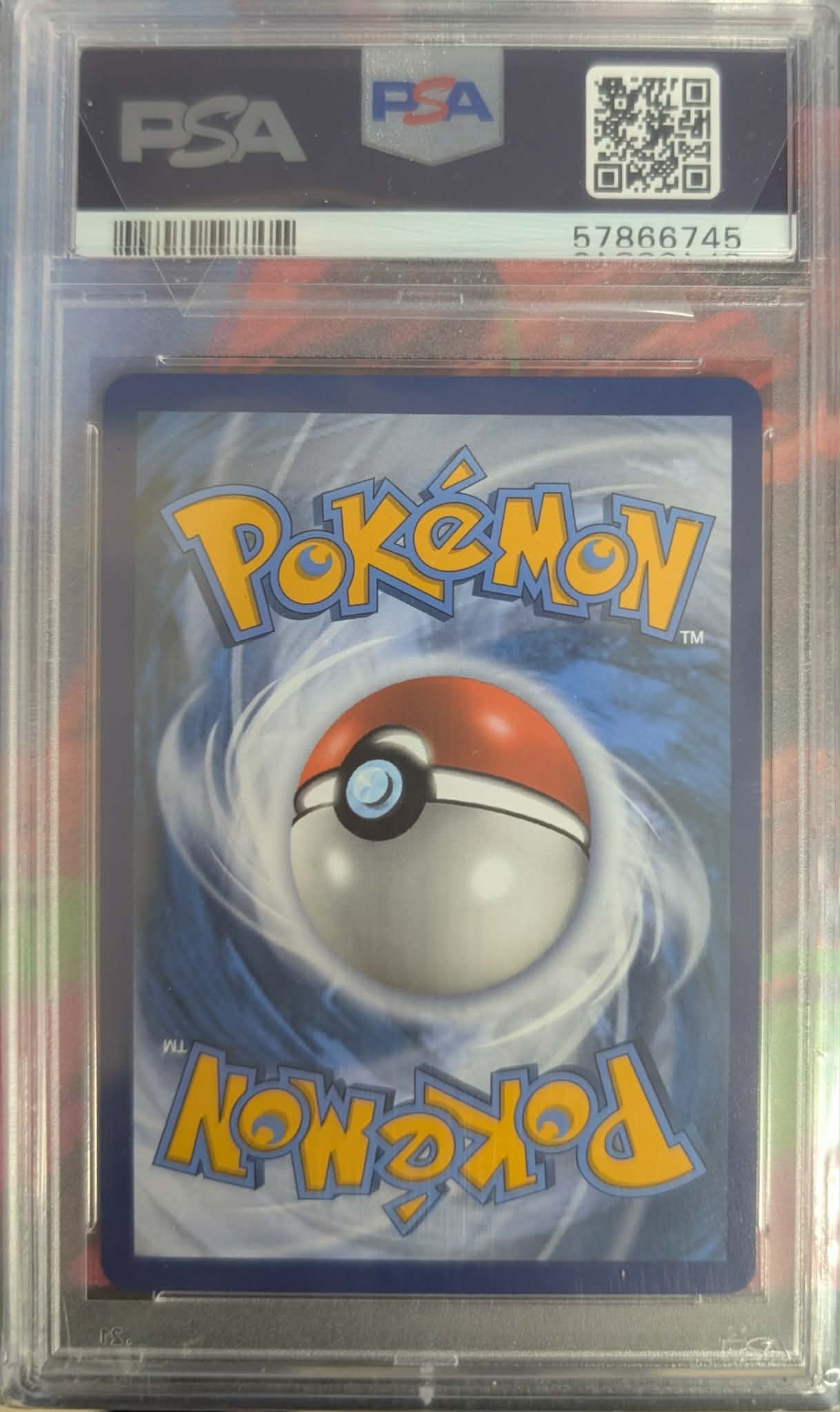 PSA 10 - VIVID VOLTAGE - Pikachu VMax #044